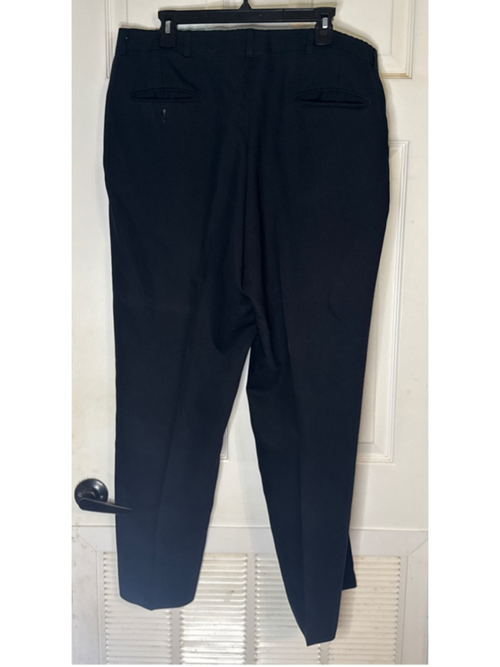 Men's Haggar Black Dress Pants Waist 38 - Picture 2 of 3